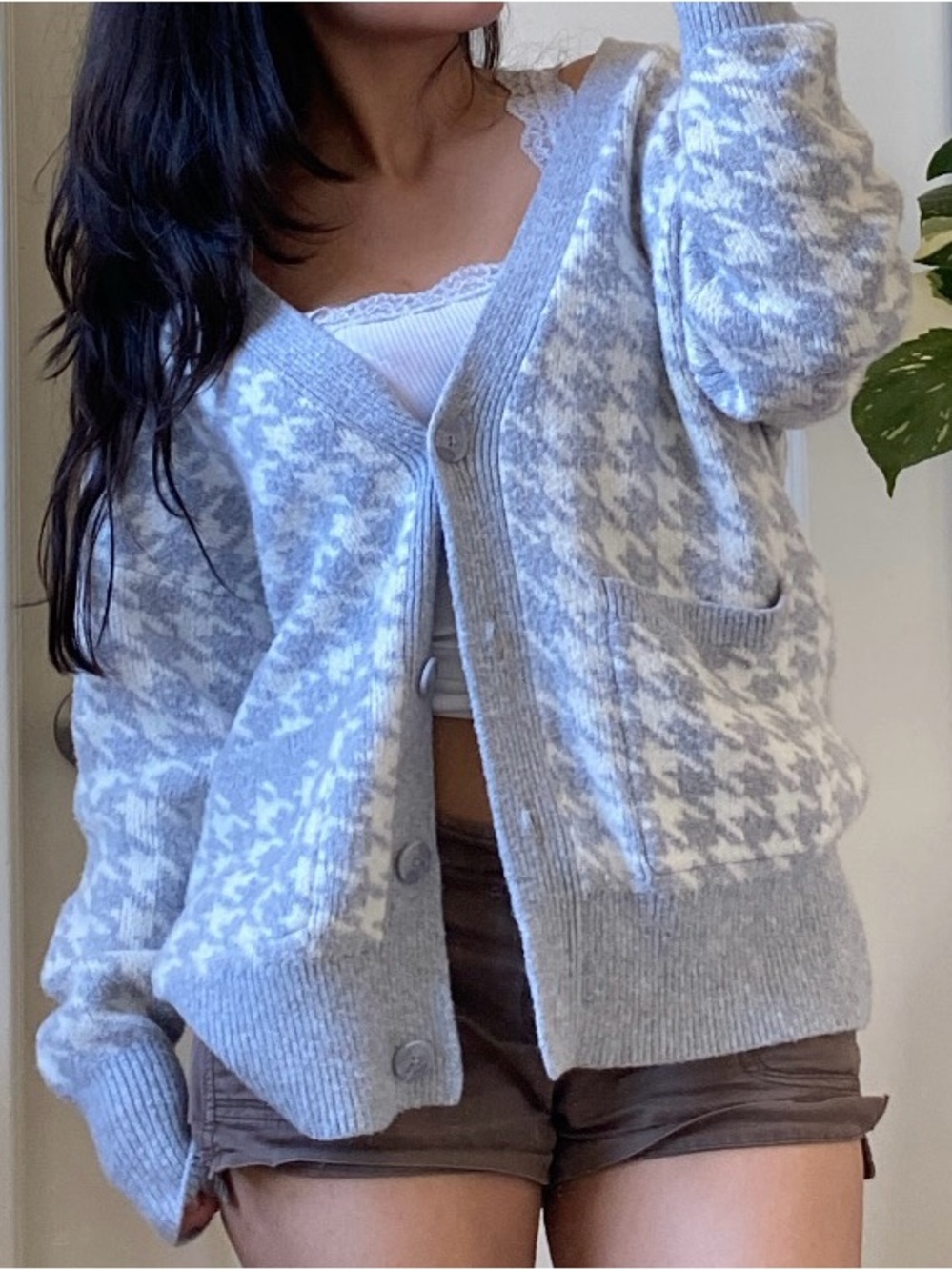 Abercrombie & Fitch Light Gray and White Houndstooth Button Cardigan